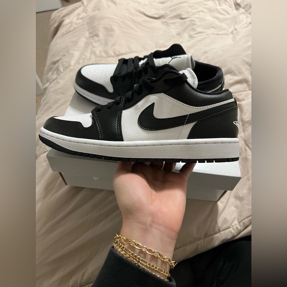 Jordan 1 low sneakers